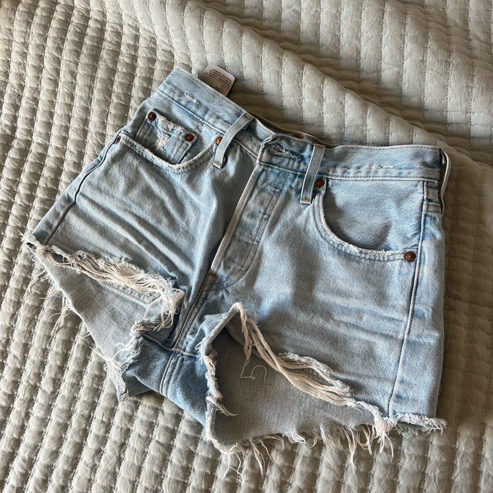 501 Levi’s denim short